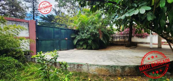 MAISON À VENDRE – PEGUY VILLE