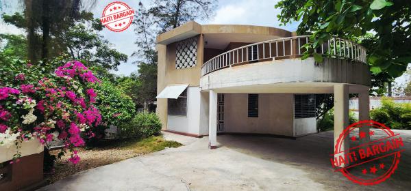 MAISON À VENDRE – PEGUY VILLE