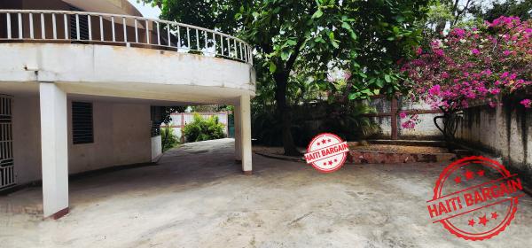 MAISON À VENDRE – PEGUY VILLE