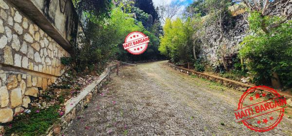 Terrain à vendre – Zone: Pelerin