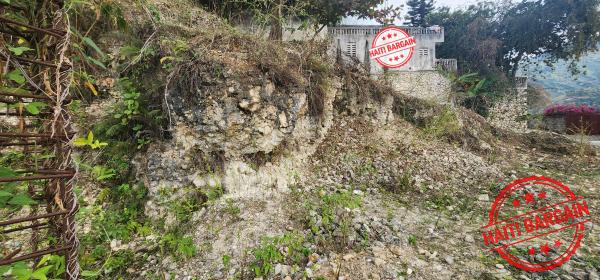 Terrain à vendre – Zone : Thomassin 32