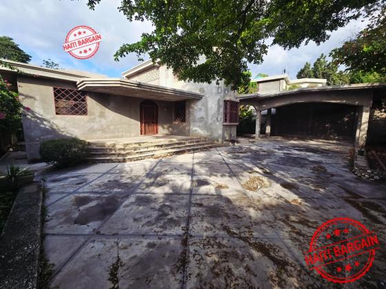 MAISON À LOUER  – DELMAS 75