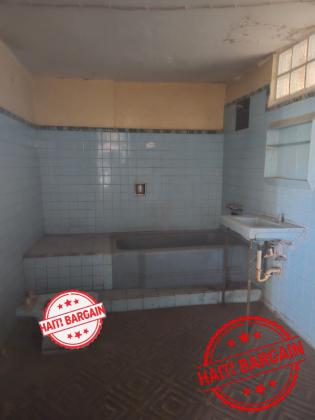 MAISON A VENDRE, ZONE: PETION-VILLE