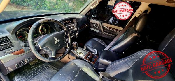 2011 MITSUBISHI MONTERO BLINDÉ B4