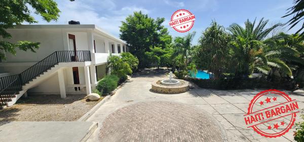 PROPRIÉTÉ À VENDRE – ZONE: VIVY MITCHEL/CARADEUX