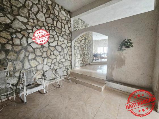 MAISON A VENDRE, ZONE:  PUIT BLAIN