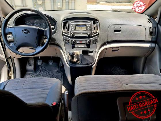 2017 HYUNDAI H1
