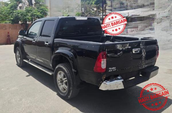 2011 ISUZU D-MAX