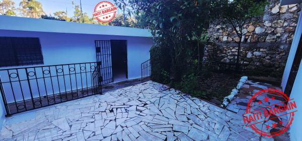 MAISON À LOUER – ZONE: THOMASSIN 25