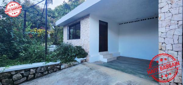 MAISON À LOUER – ZONE: THOMASSIN 25