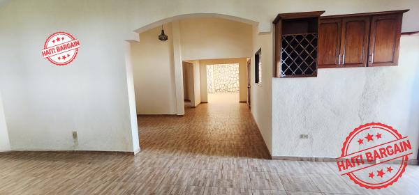 MAISON A VENDRE, ZONE:  SOISSON