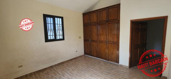 MAISON A VENDRE, ZONE:  SOISSON