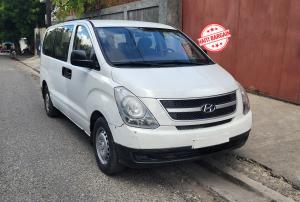2017 HYUNDAI H1